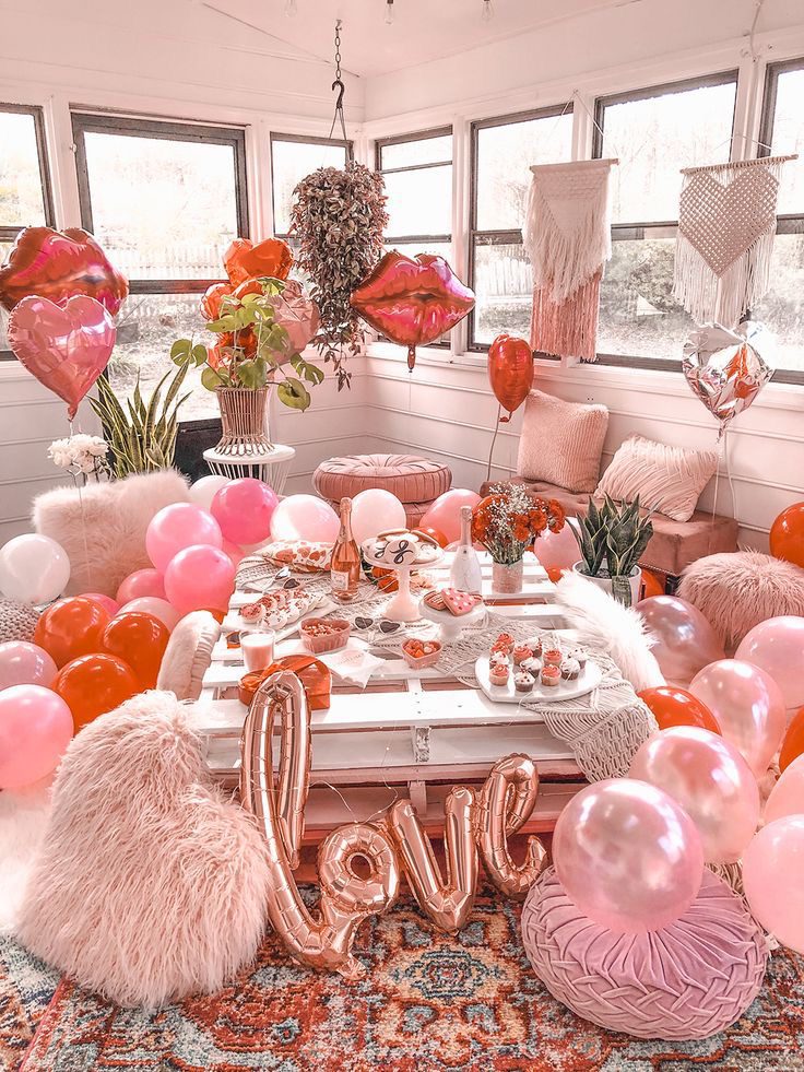 galentines girls brunch