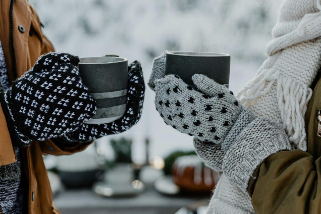 25 Cozy Winter Date Ideas for New Couples Who Want to Fall for Each Other